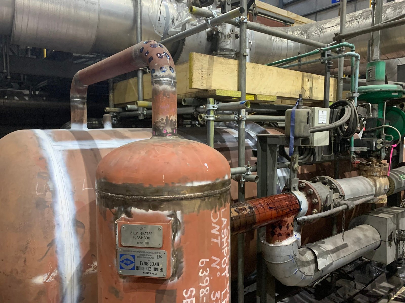 Closed grid UT survey equipment for piping integrity assessment